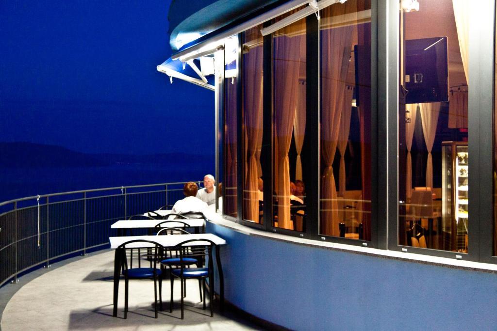 Hotel Flanona Plomin Bagian luar foto