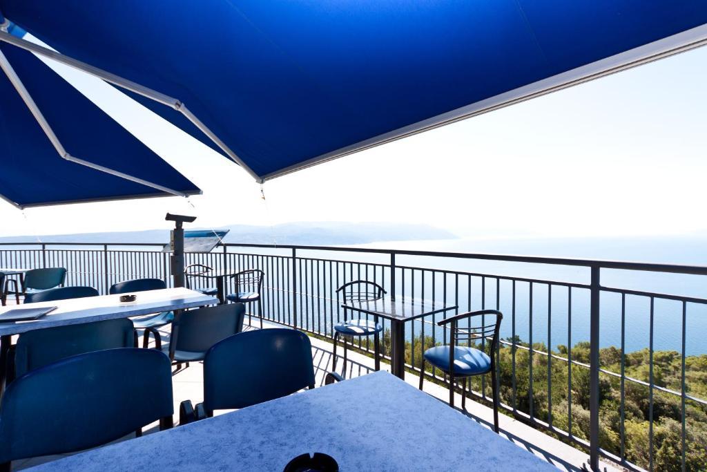 Hotel Flanona Plomin Bagian luar foto