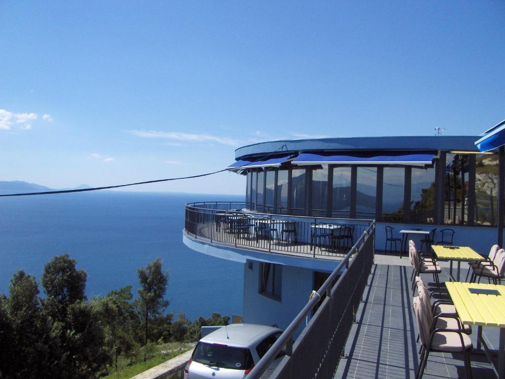 Hotel Flanona Plomin Bagian luar foto