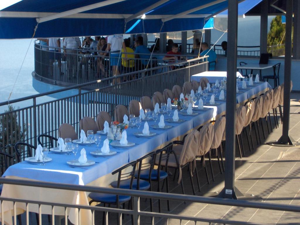 Hotel Flanona Plomin Bagian luar foto